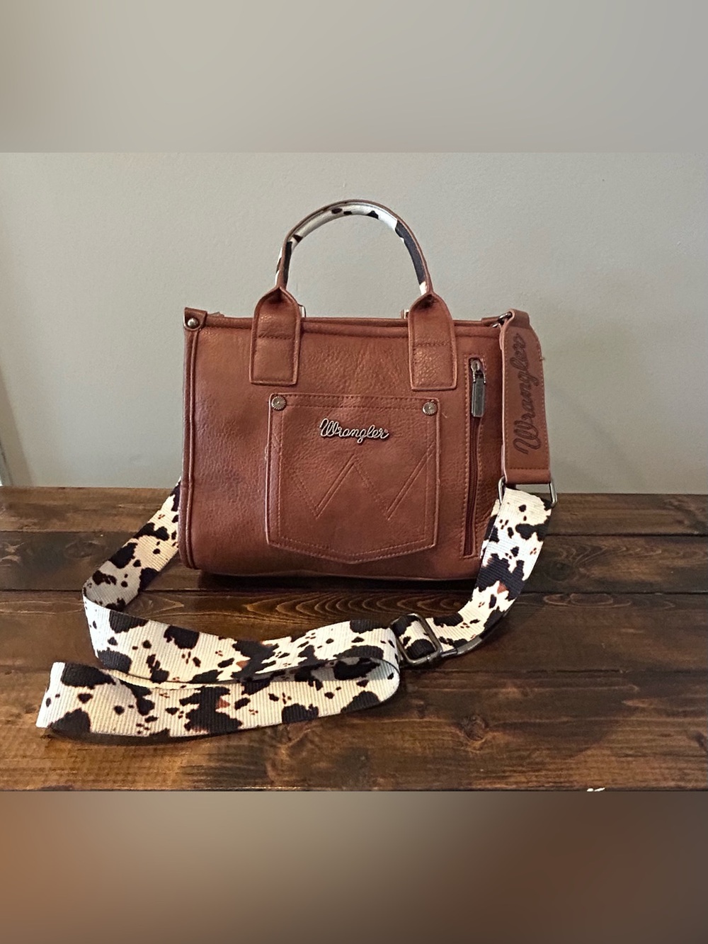 Wrangler satchel with Cowhide Strap